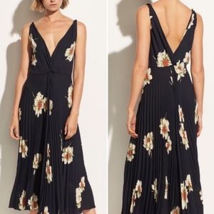 Vince Blue Twist Gardenia Pleated Midi Dress